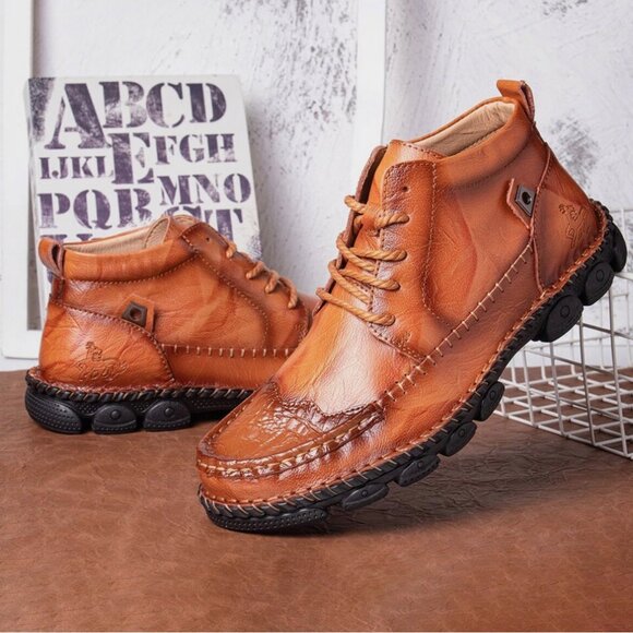 NWOB Menico Leather Chukka Boots main image 7